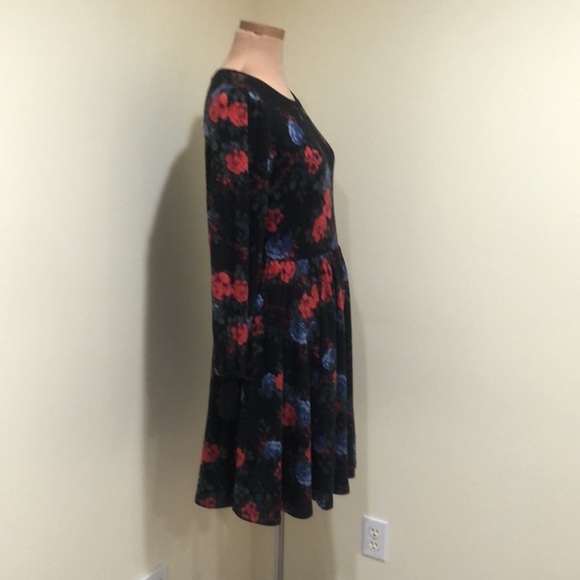 NWT Torrid Super Soft Plush Dress 00 M L Dark Gray Floral Puff Sleeve Skater - Picture 5 of 13